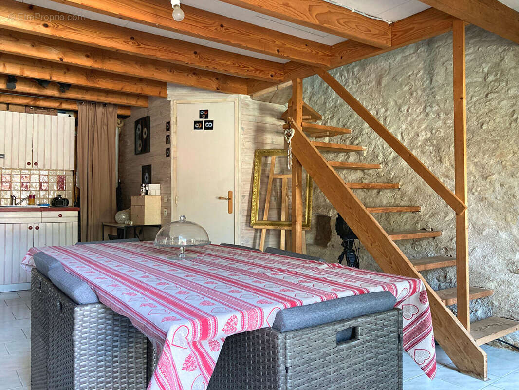 Maison 150 m² à Coulonges-Sur-L'autize  - photo 5