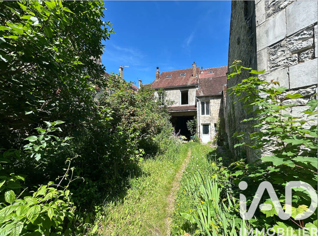 Photo 7 - Maison à TONNERRE