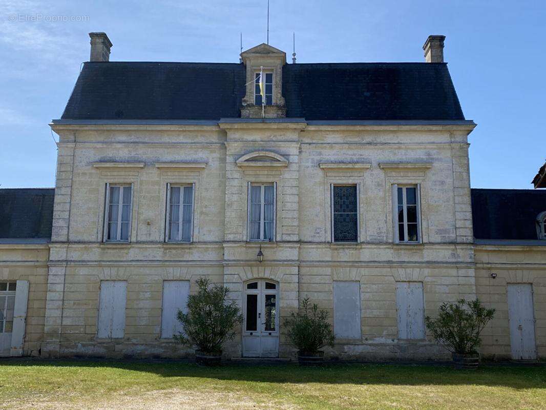 Maison à MONTAGNE