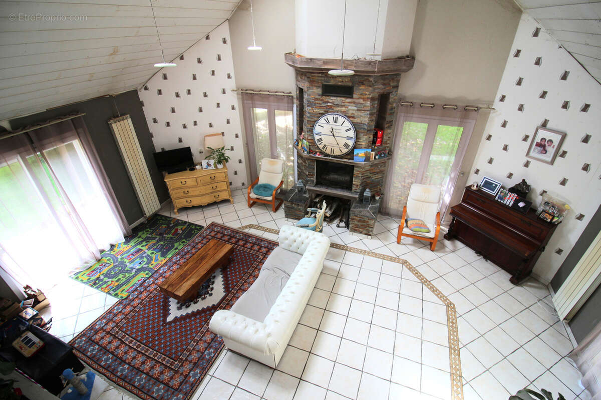 Maison à SAINT-JEAN-BREVELAY