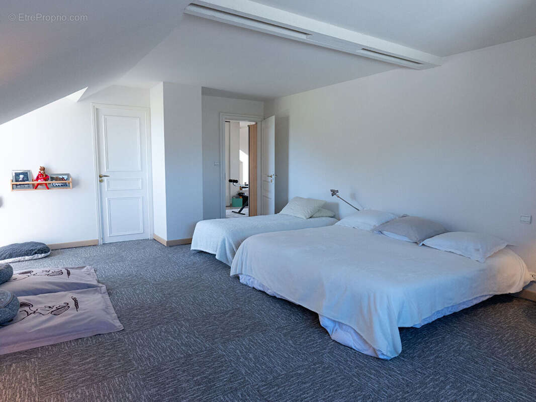 Appartement à ONET-LE-CHATEAU
