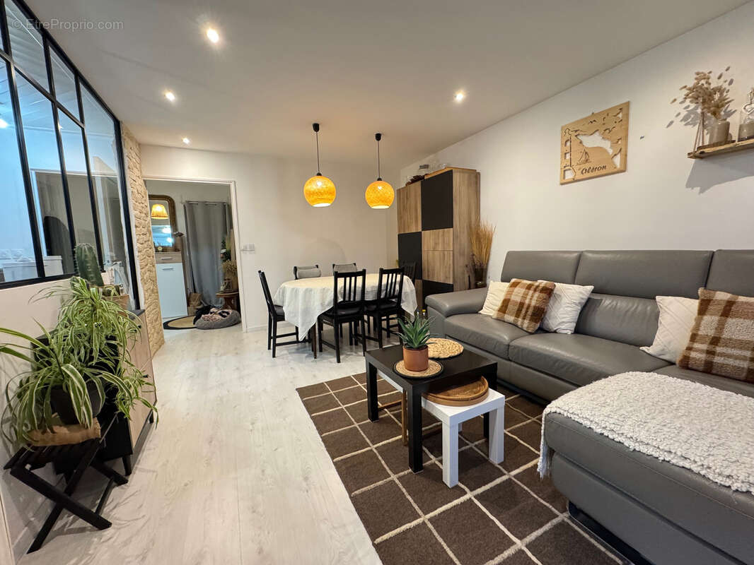 Appartement à CHENNEVIERES-SUR-MARNE