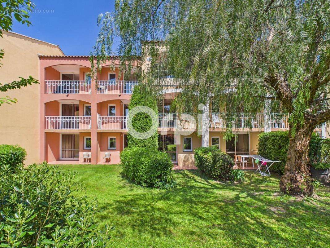 Appartement à MANDELIEU-LA-NAPOULE