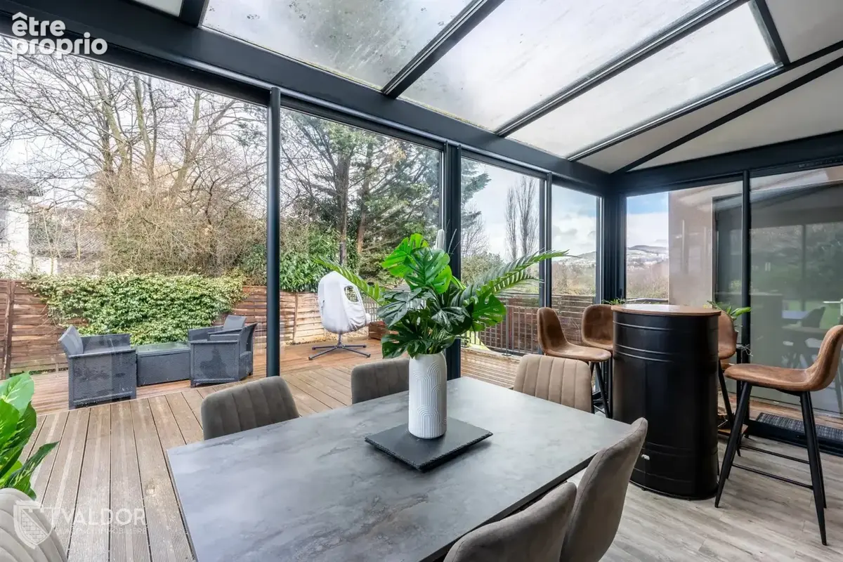 Maison contemporaine 123m2 - T5 - 4 chambres - jardin 202m2 - photo 2