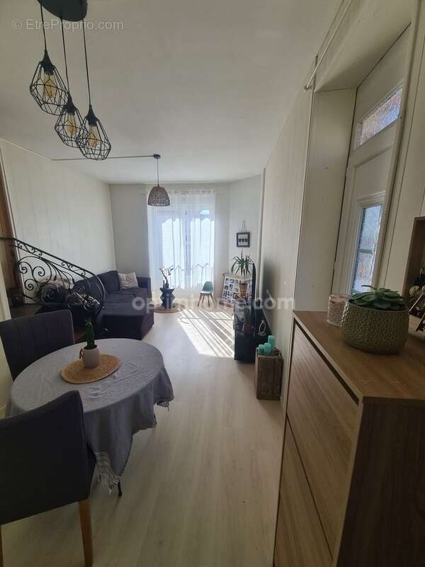 Maison à COSNE-COURS-SUR-LOIRE