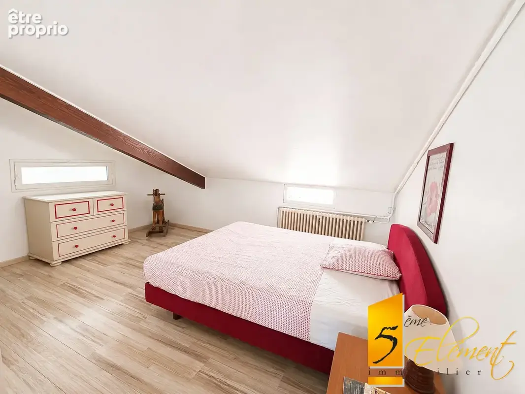 Maison 5 pièces 142 m² à vendre à Chazay-D'azergues (69380) - photo 8