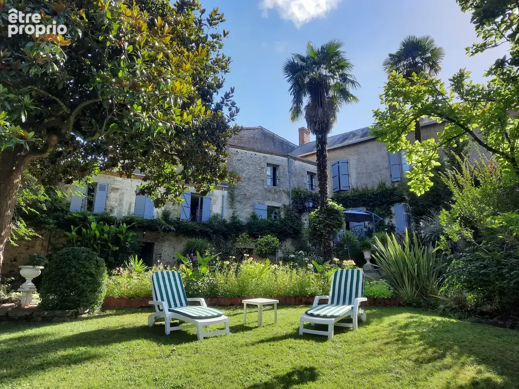 Maison à MONTAIGU