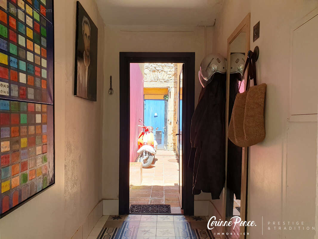 Nîmes maison de charme avec patio pisine dépendance - photo 8