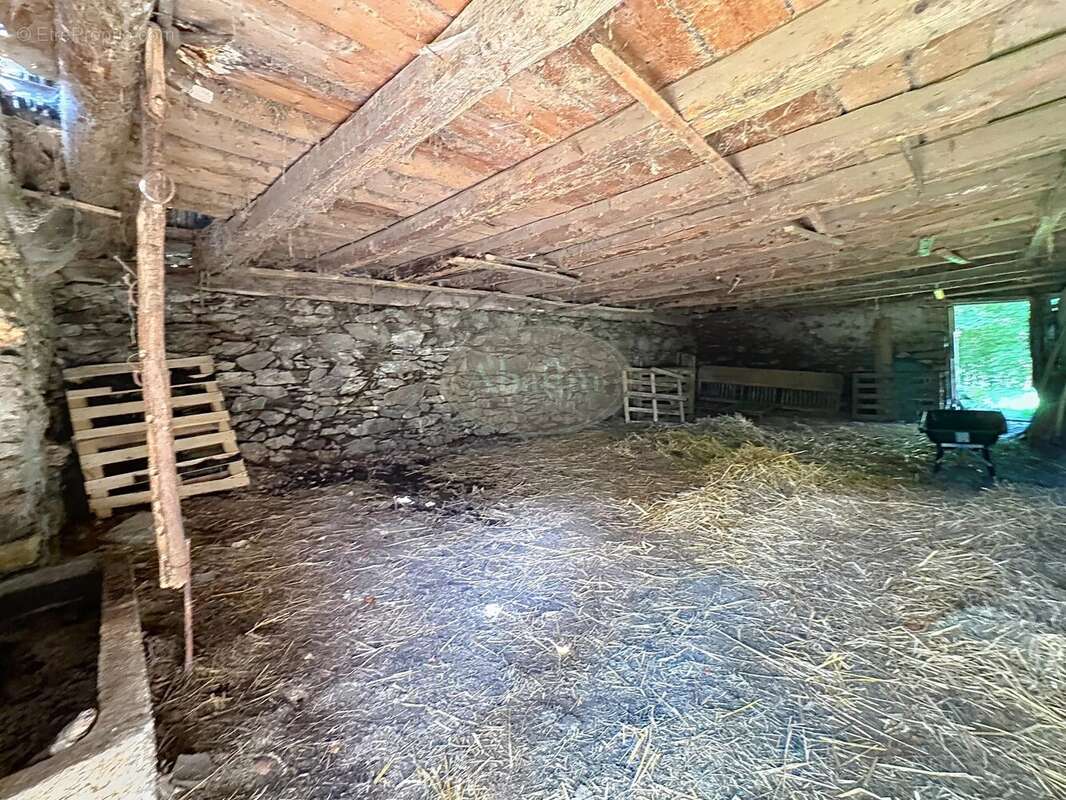 Maison à CAMPAN