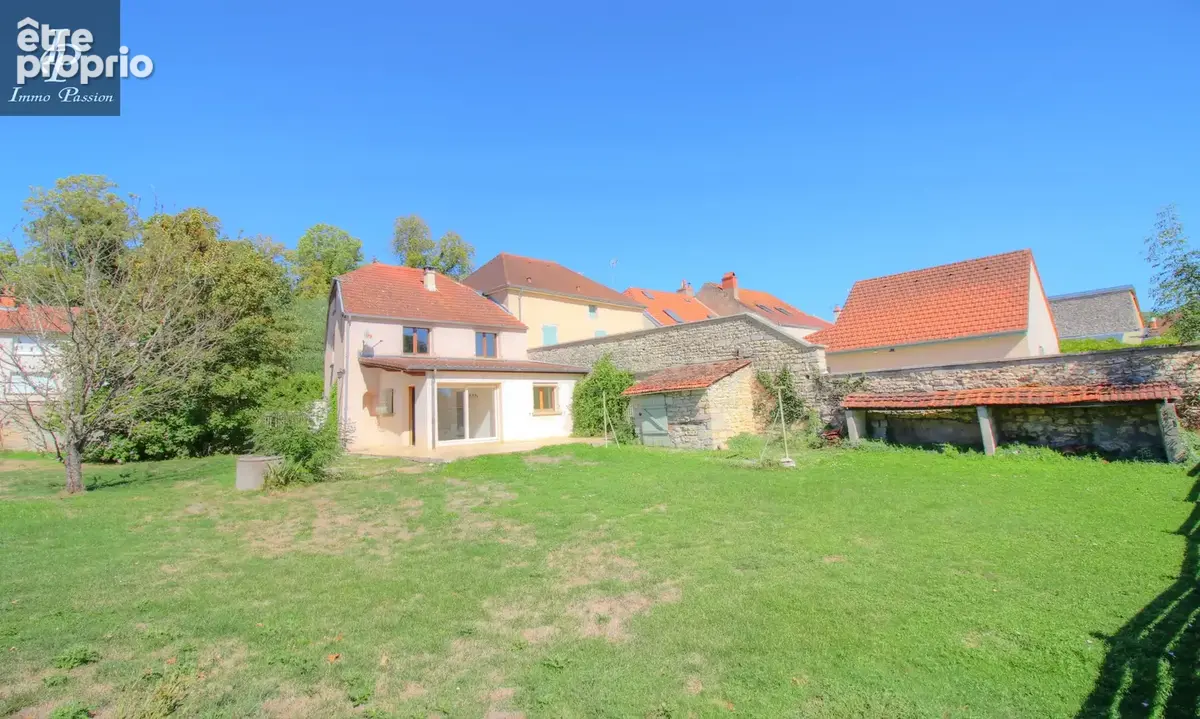 A VENDRE MIREBEAU-SUR-BEZE  : Maison 7 pièces et jardin - photo 1