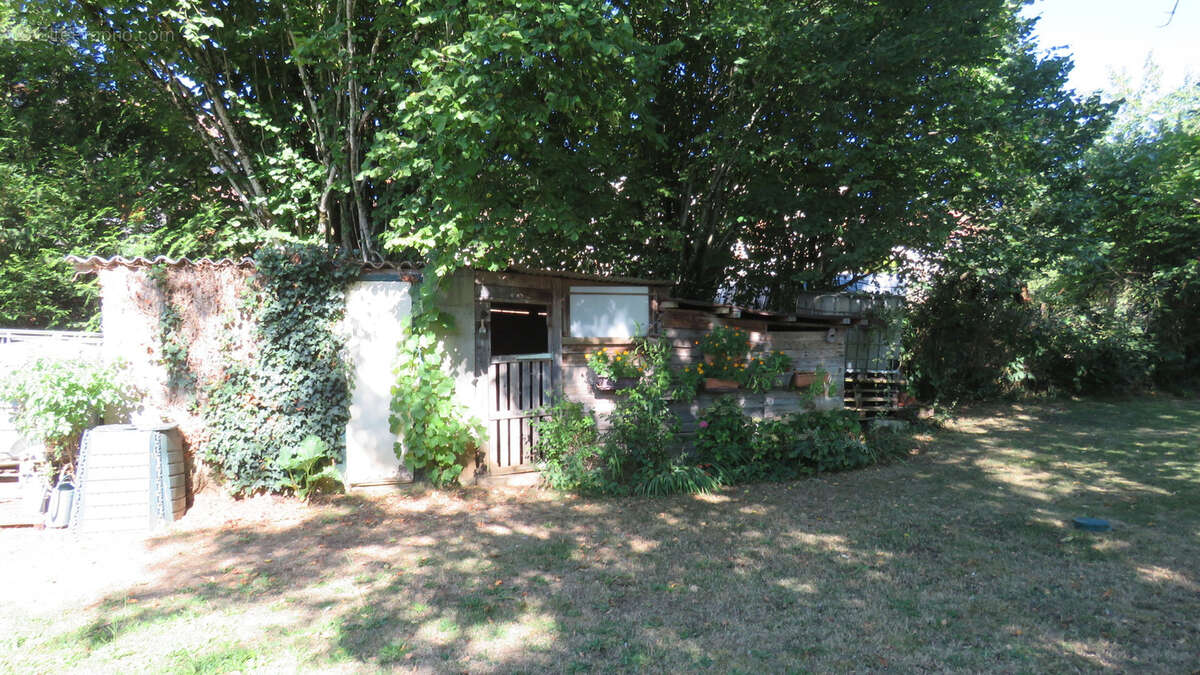 Maison à CORGNAC-SUR-L'ISLE