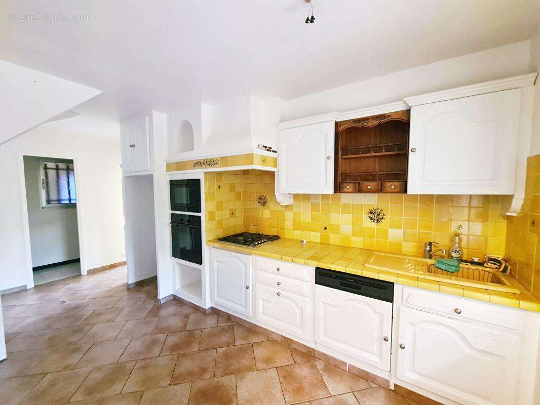 Maison à SIX-FOURS-LES-PLAGES