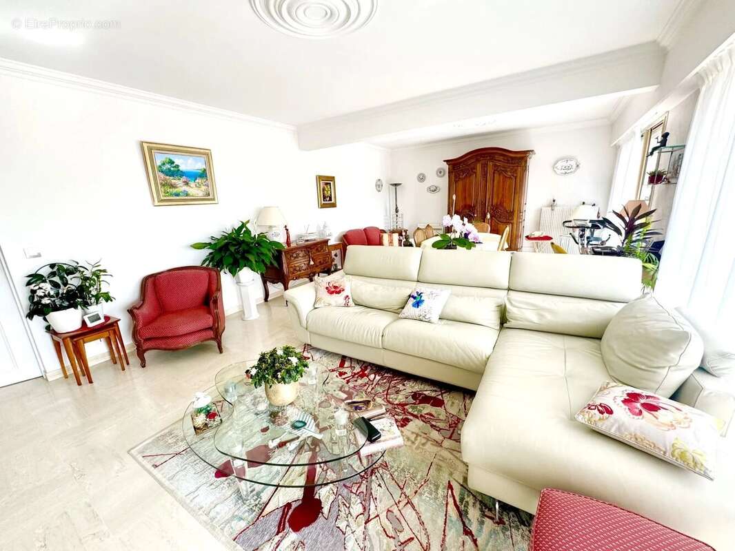 Cannes vente 3/4 pieces dans residence standing - photo 4