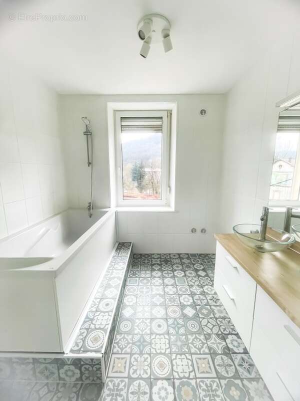 Appartement à SAULNES