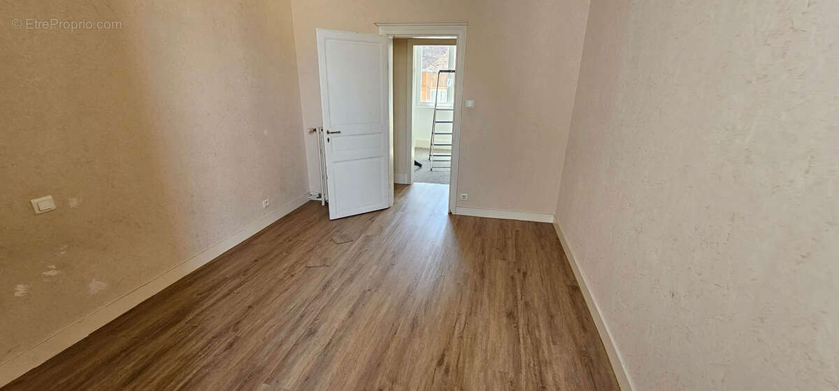Bâtisse de charme avec 2 logements indépendants - photo 23