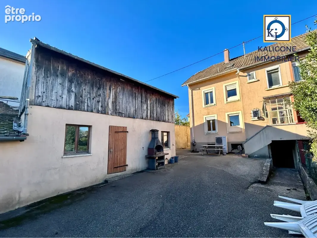 Maison mitoyenne 168 m2 sur 7,80 ares - photo 1