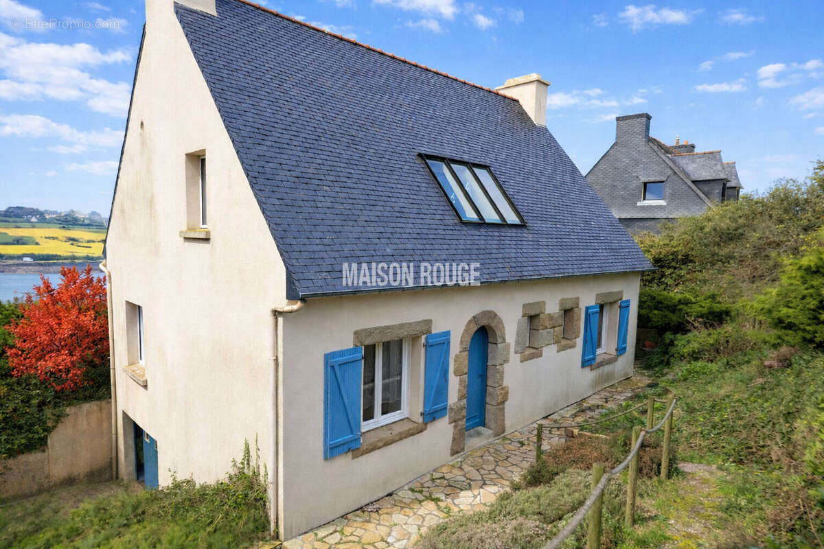 Maison à PLOUGUIEL
