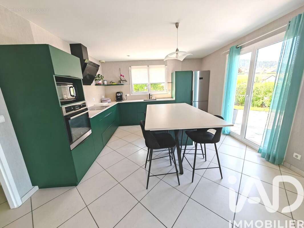 Photo 2 - Maison à MONTLEBON