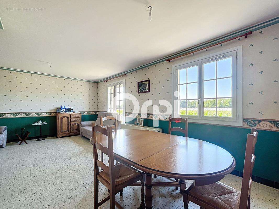 Maison à SACY-LE-GRAND