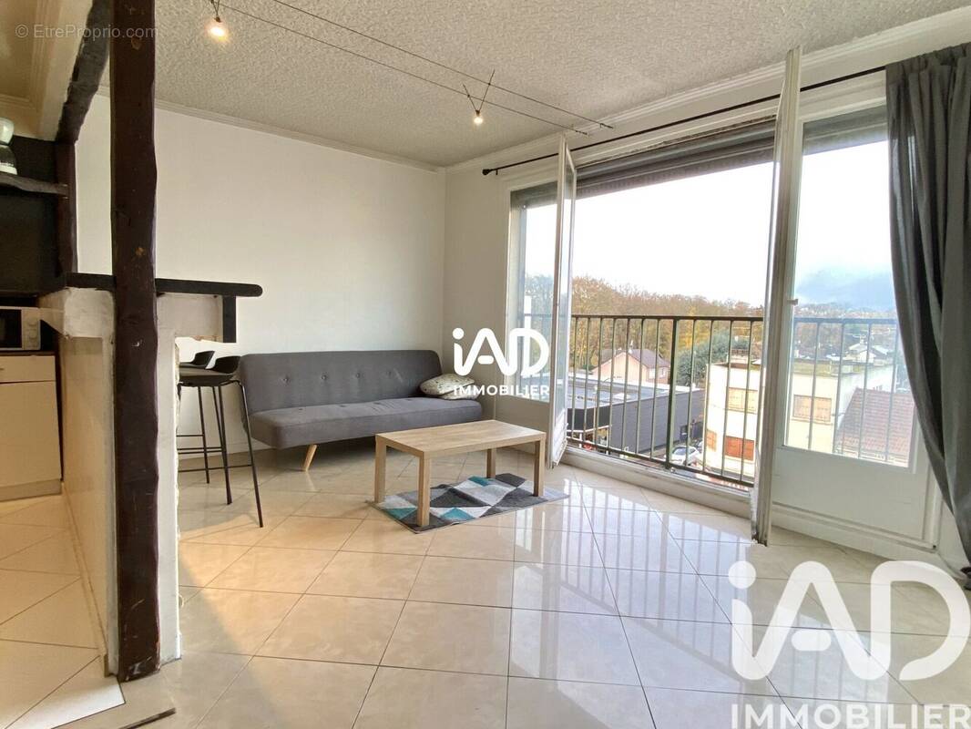 Photo 1 - Appartement à LIVRY-GARGAN