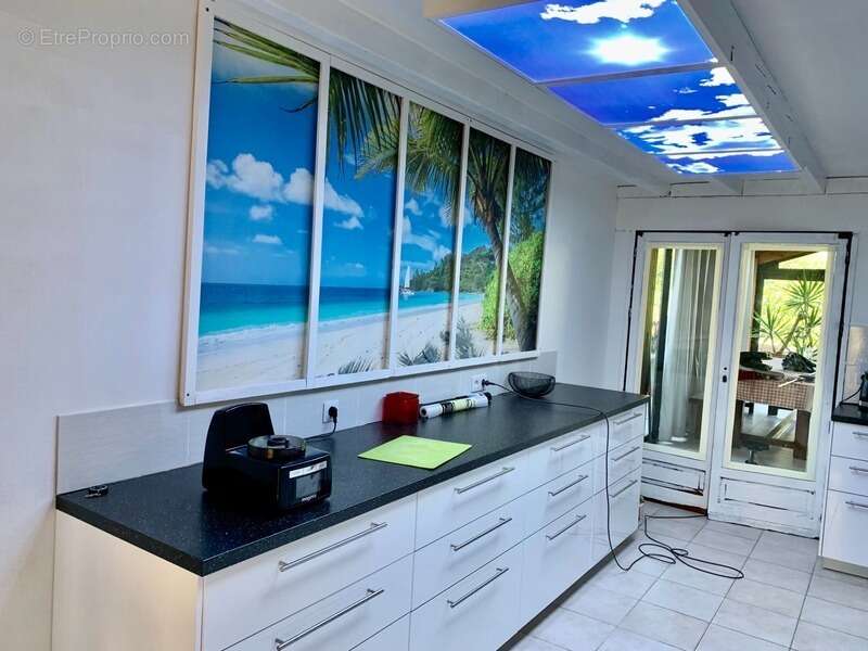 Maison à LABESSIERE-CANDEIL