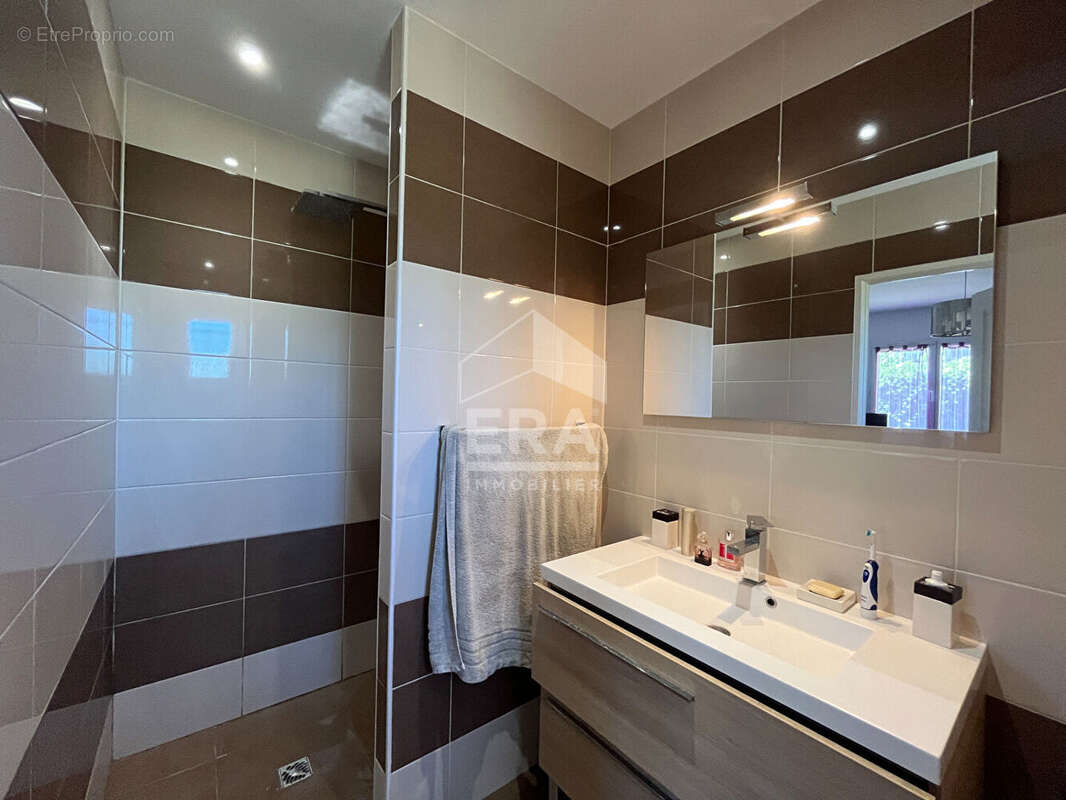 Maison à COULOUNIEIX-CHAMIERS