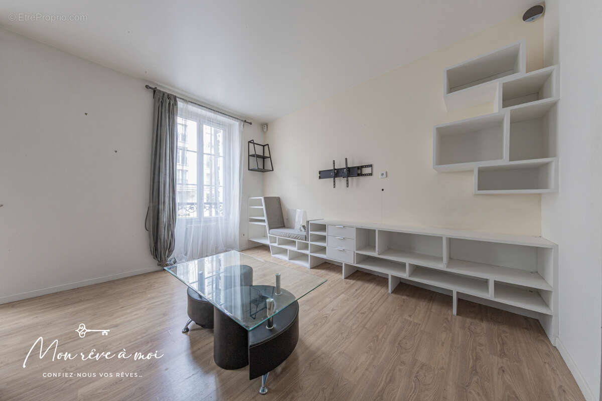 Appartement à PARIS-17E