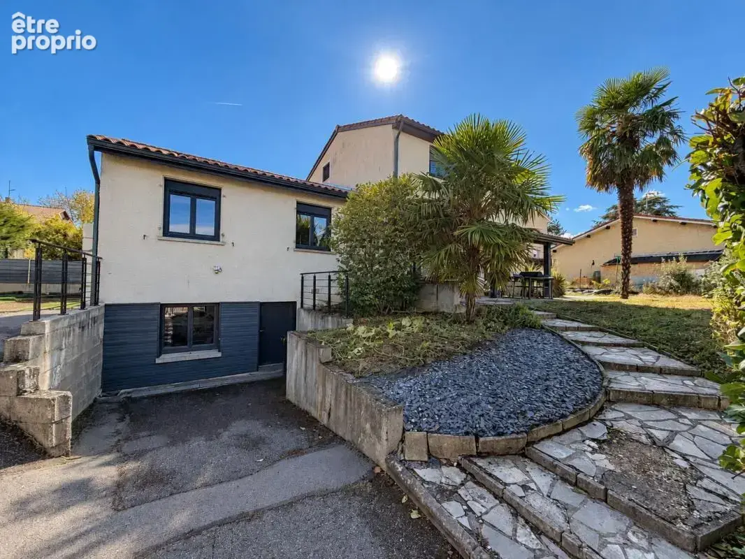 Photo Maison à Eveux au prix de 450 000€