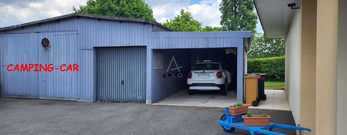 Maison à SAINT-JULIEN