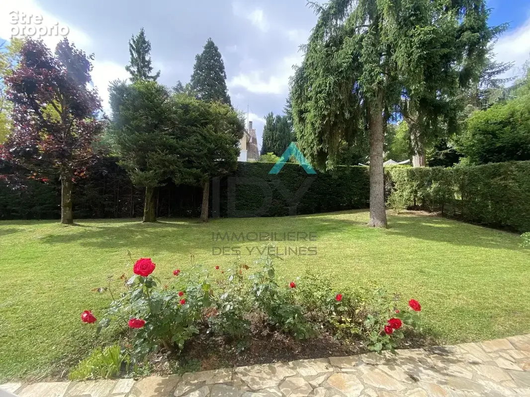 L'Etang La Ville. Maison 9 pièces 273 m² à 10mn à pied de la gare. - photo 5