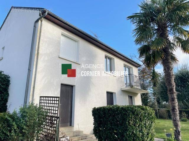 Maison à CHATEAUBOURG