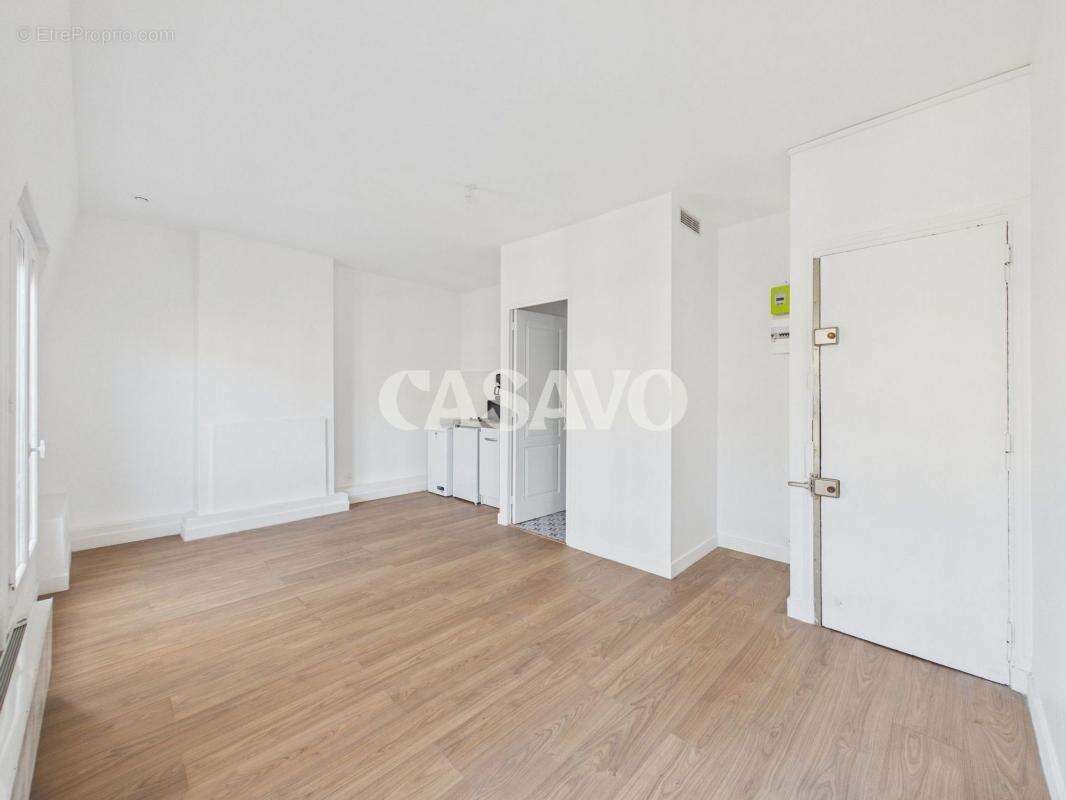 Appartement à PARIS-3E