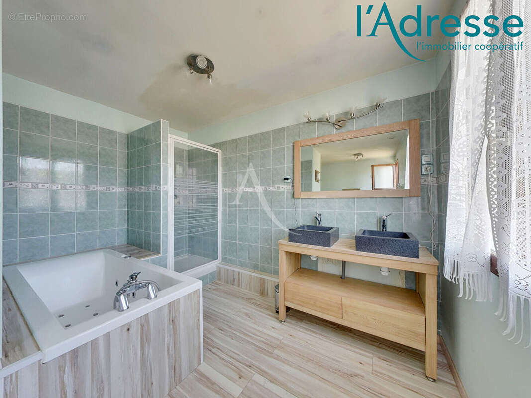 Maison Neuilly Sur Marne 6 pièces DE 140M²  !!! - photo 12