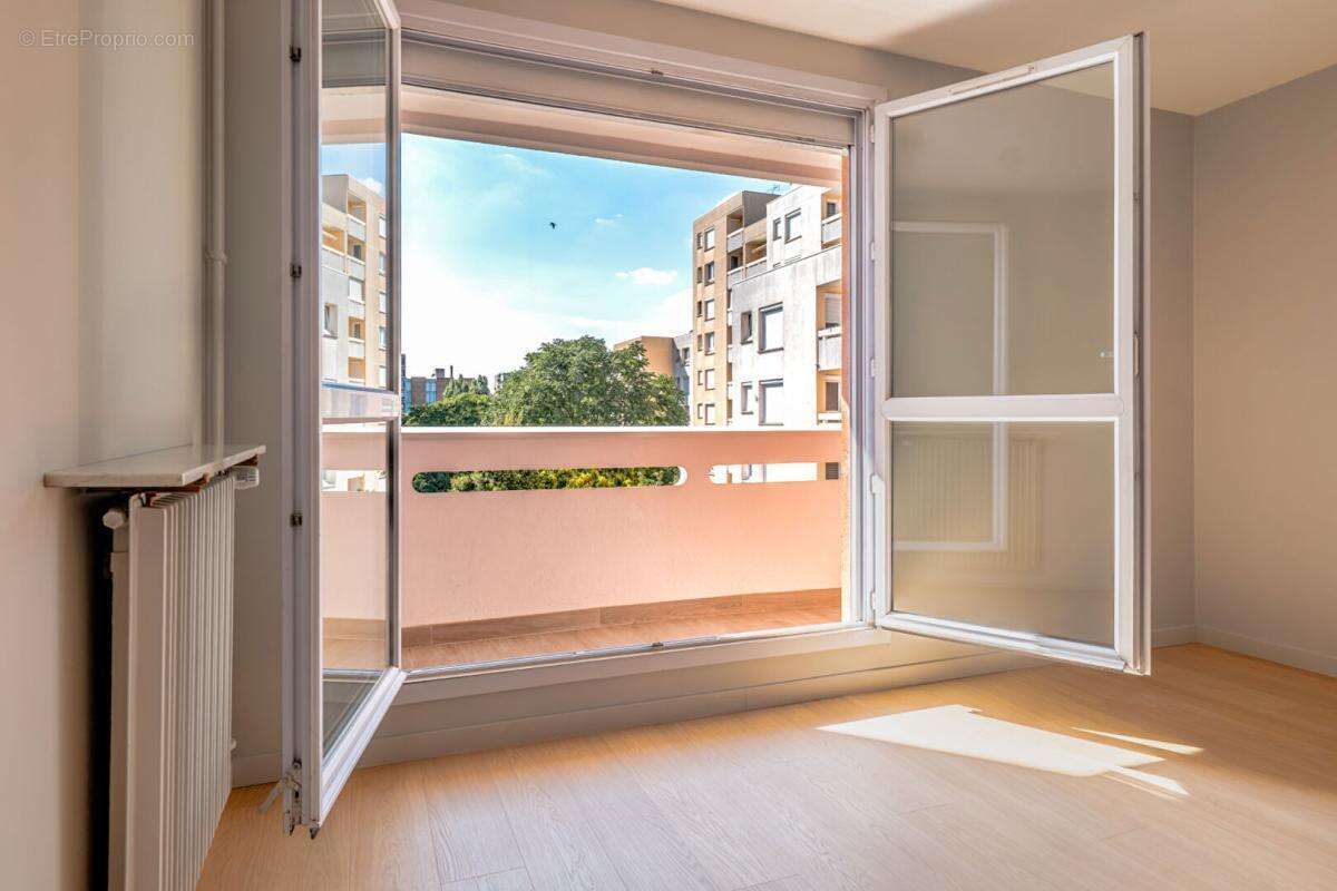 Appartement à MAISONS-ALFORT