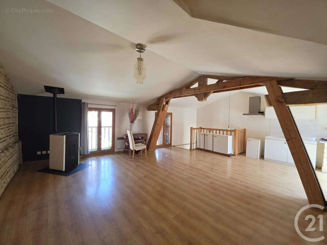 Maison à MONTESQUIEU-VOLVESTRE