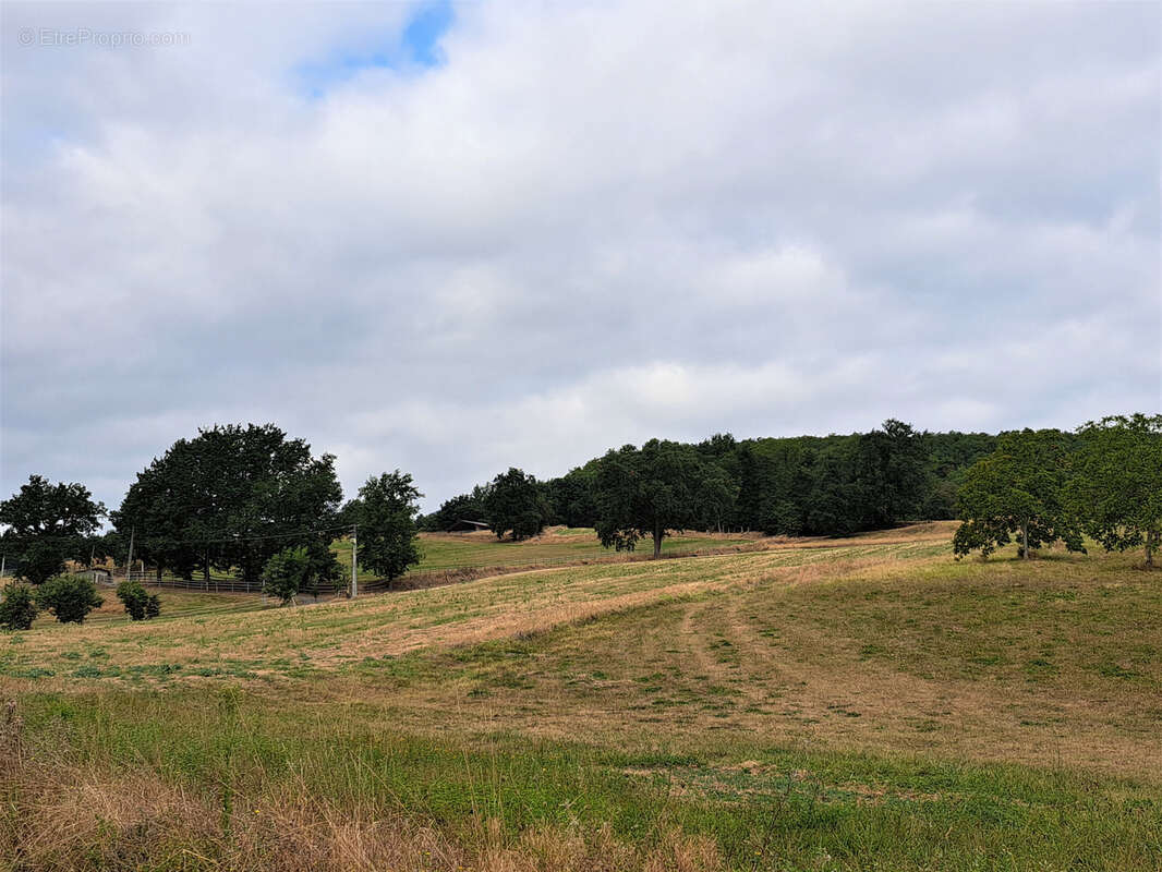 Maison à SAINTE-COLOMBE-DE-VILLENEUVE