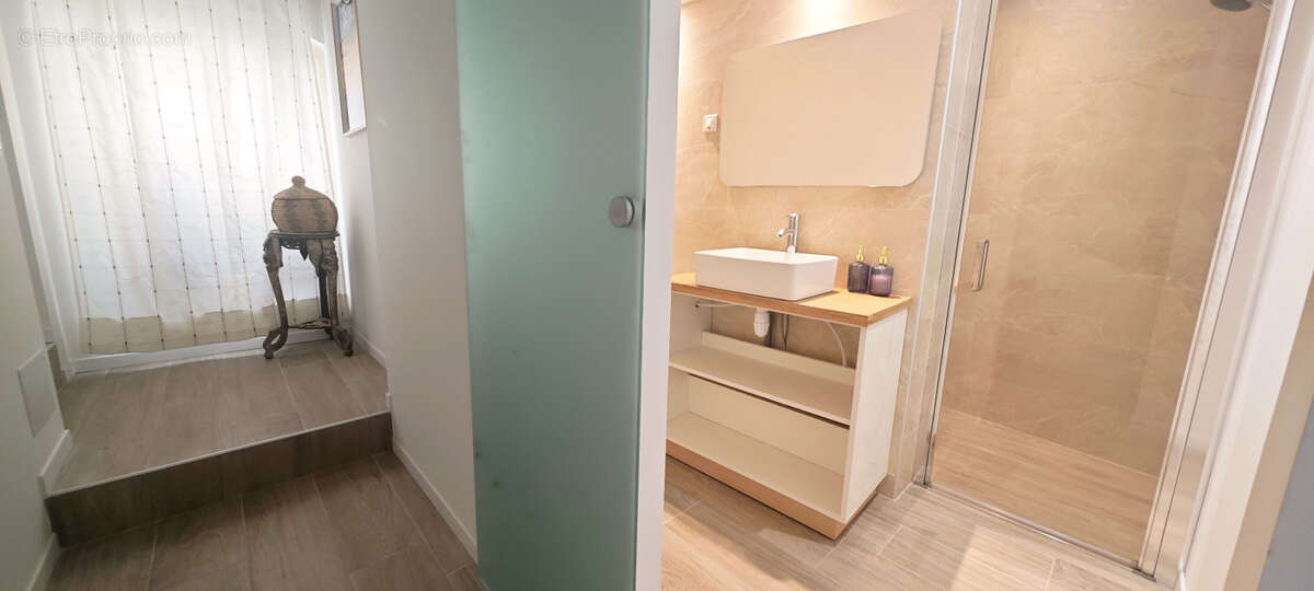 Appartement 65 m² à Fayence  - photo 2