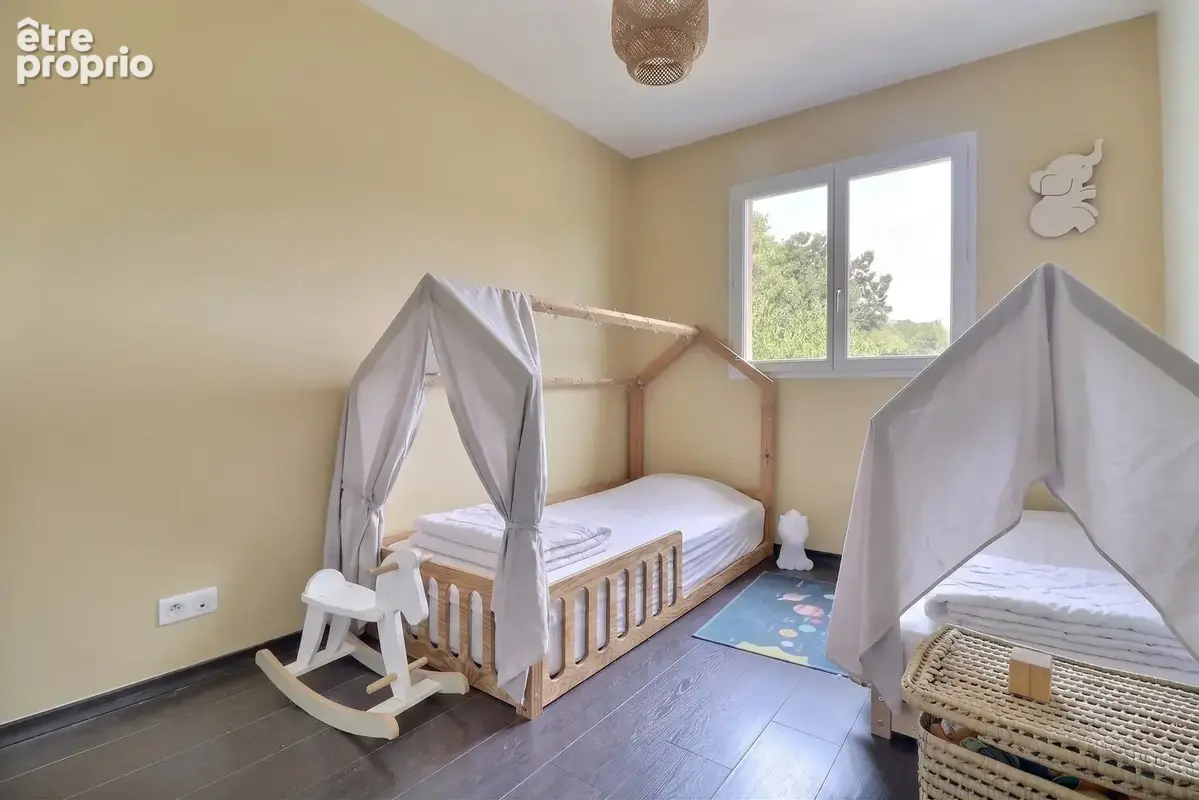 maison 5 pièces - 155 m² - Landiras - photo 6