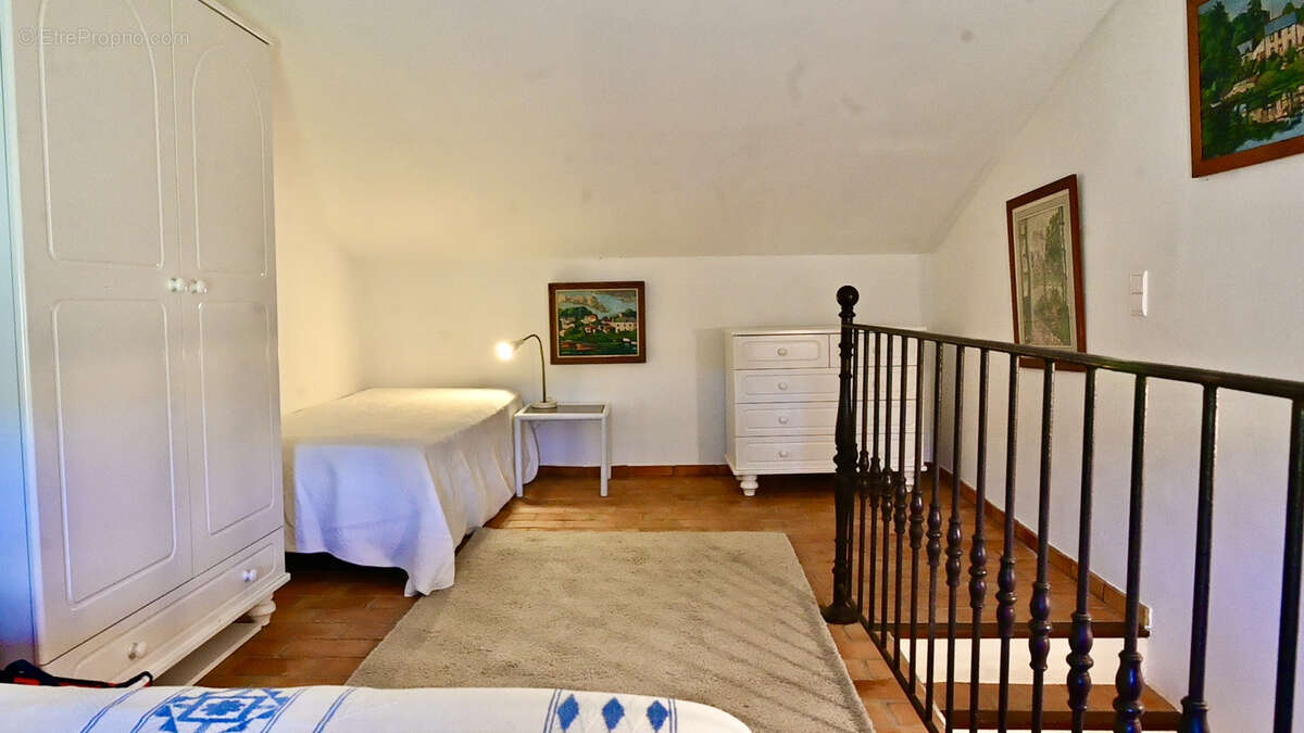 Maison à FORCALQUIER