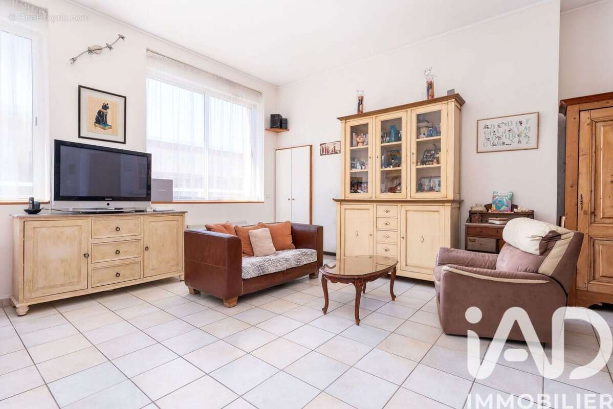 Photo 3 - Appartement à VILLEURBANNE