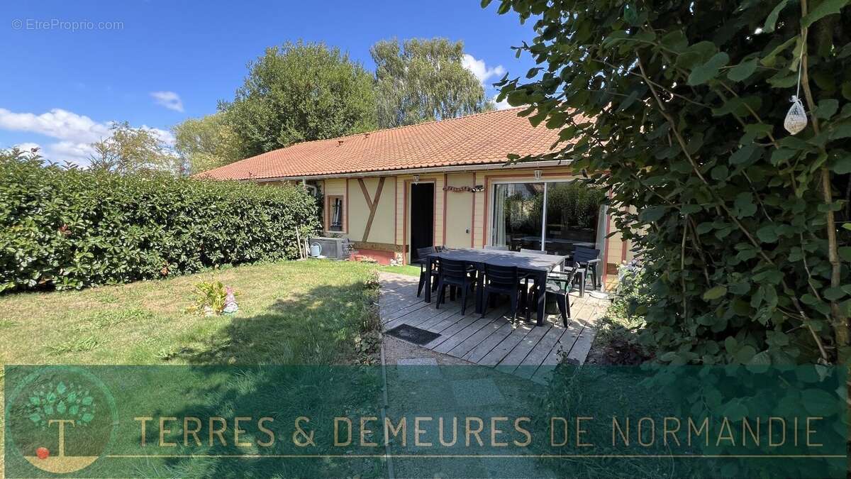 A vendre Propriété touristique de charme au cur de la campagne normande, offrant un cadre paisible et un fort potentiel d'activ - photo 4