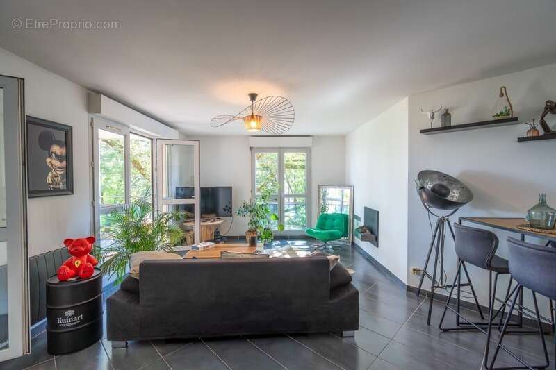 Appartement à BRON