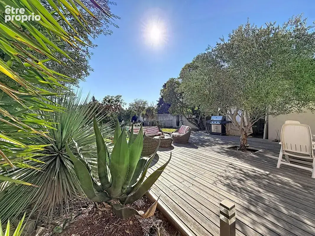 Carcassonne Quatre-Chemins - Maison familiale de 138 m² avec 4 chambres, piscine et grande terrasse - photo 3