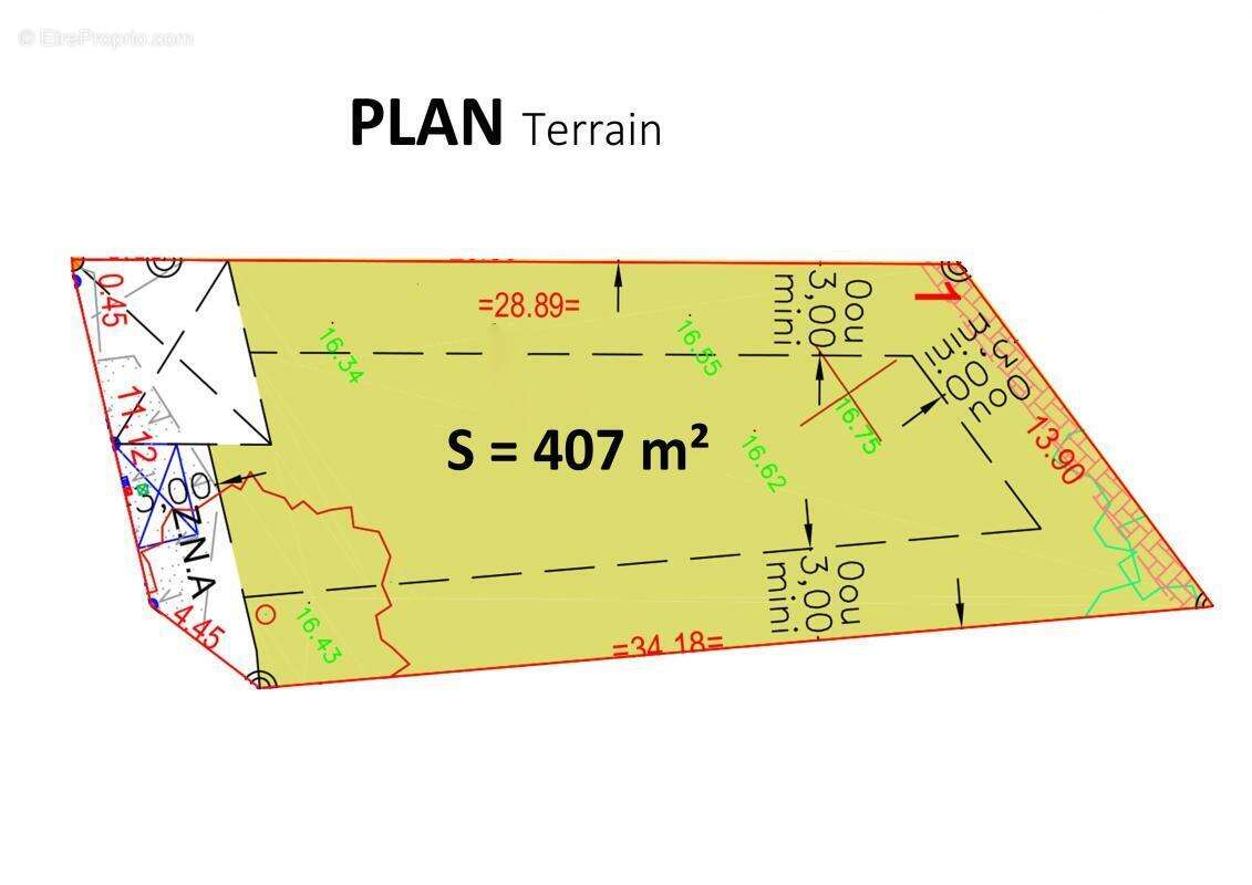 Terrain à SAINT-COLOMBAN