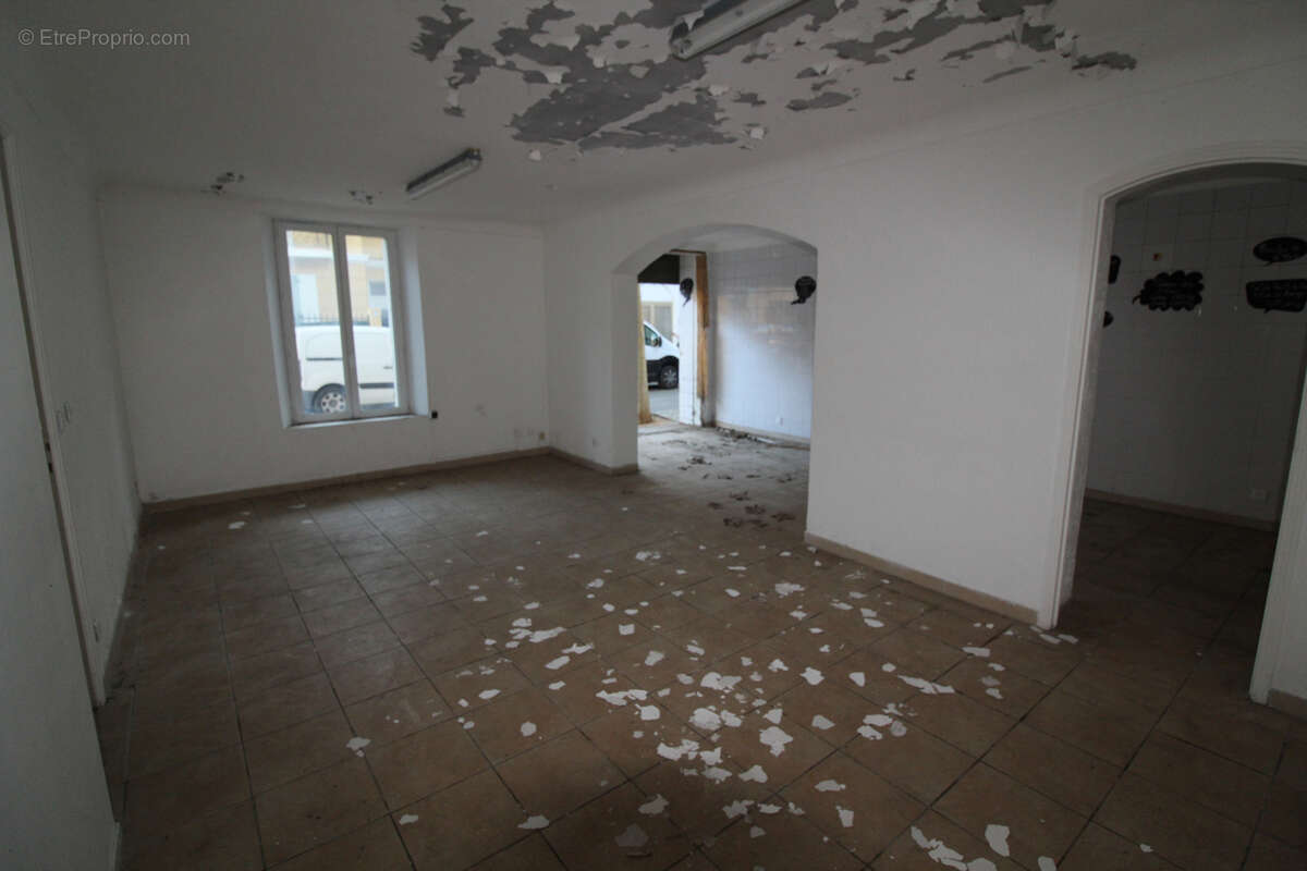 Commerce à LE LAVANDOU