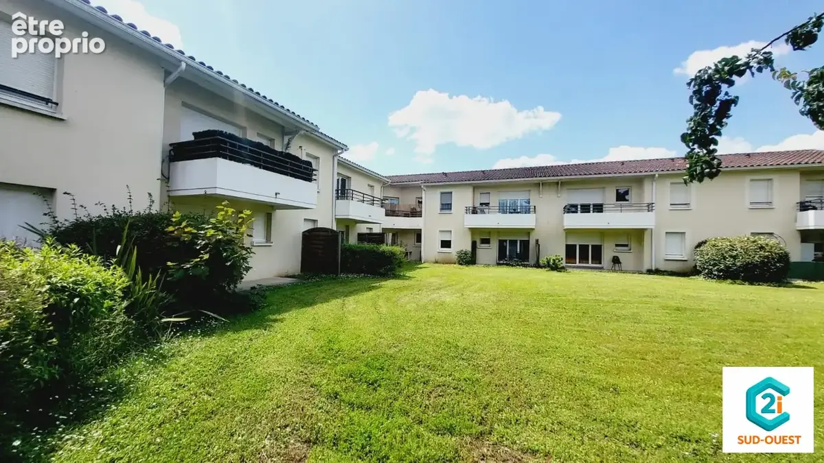 Appartement à PINEUILH