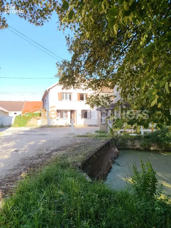 Maison - 6 pièces 124 m2 - Chaussin  (39120) - photo 2