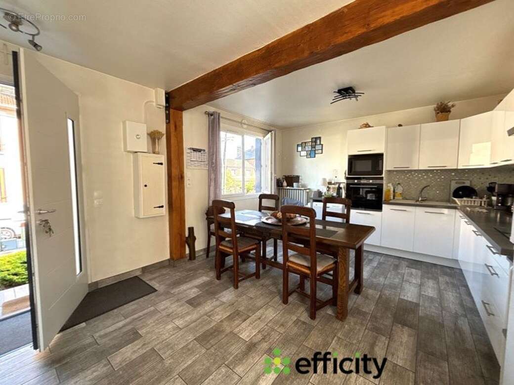 Maison à VILLEMOMBLE