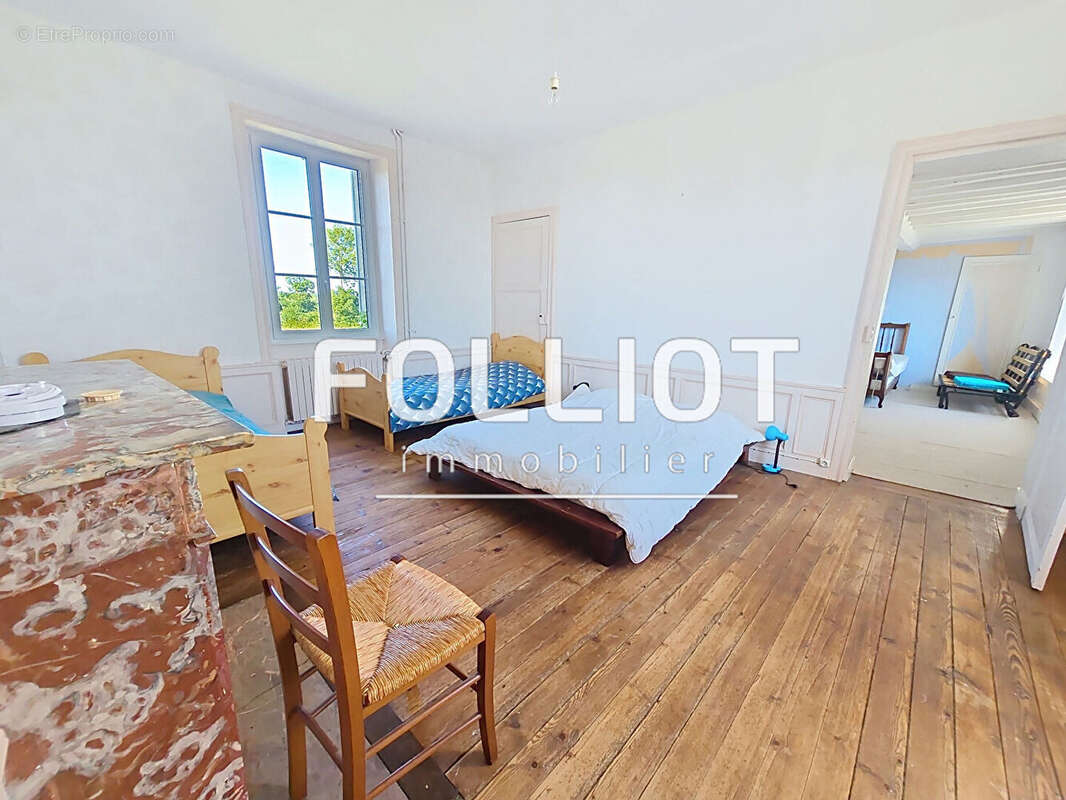 Maison à LE MOLAY-LITTRY