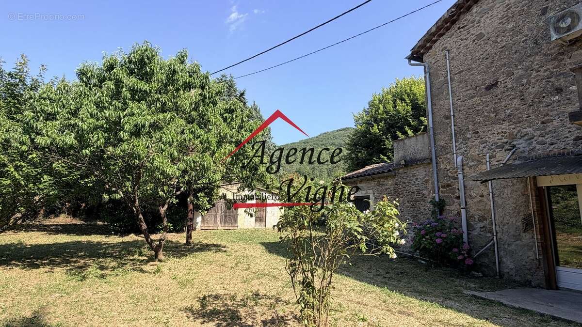 A l'orée de village - photo 5
